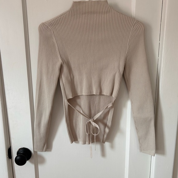 Babaton // sculpt knit tie back top - Picture 4 of 4